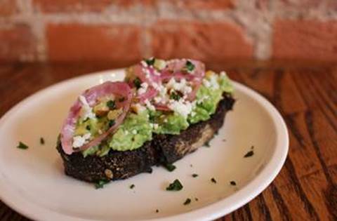 Skinny Grub: Avocado Toast at Plenty Cafe