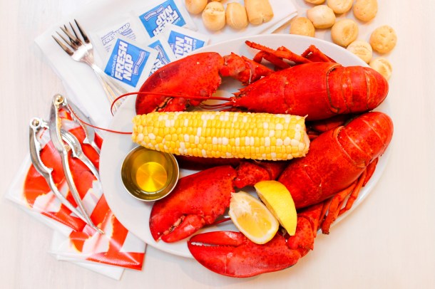 Oyster House’s Popular Twin Lobster Dinner To Return For The Summer Philly Grub