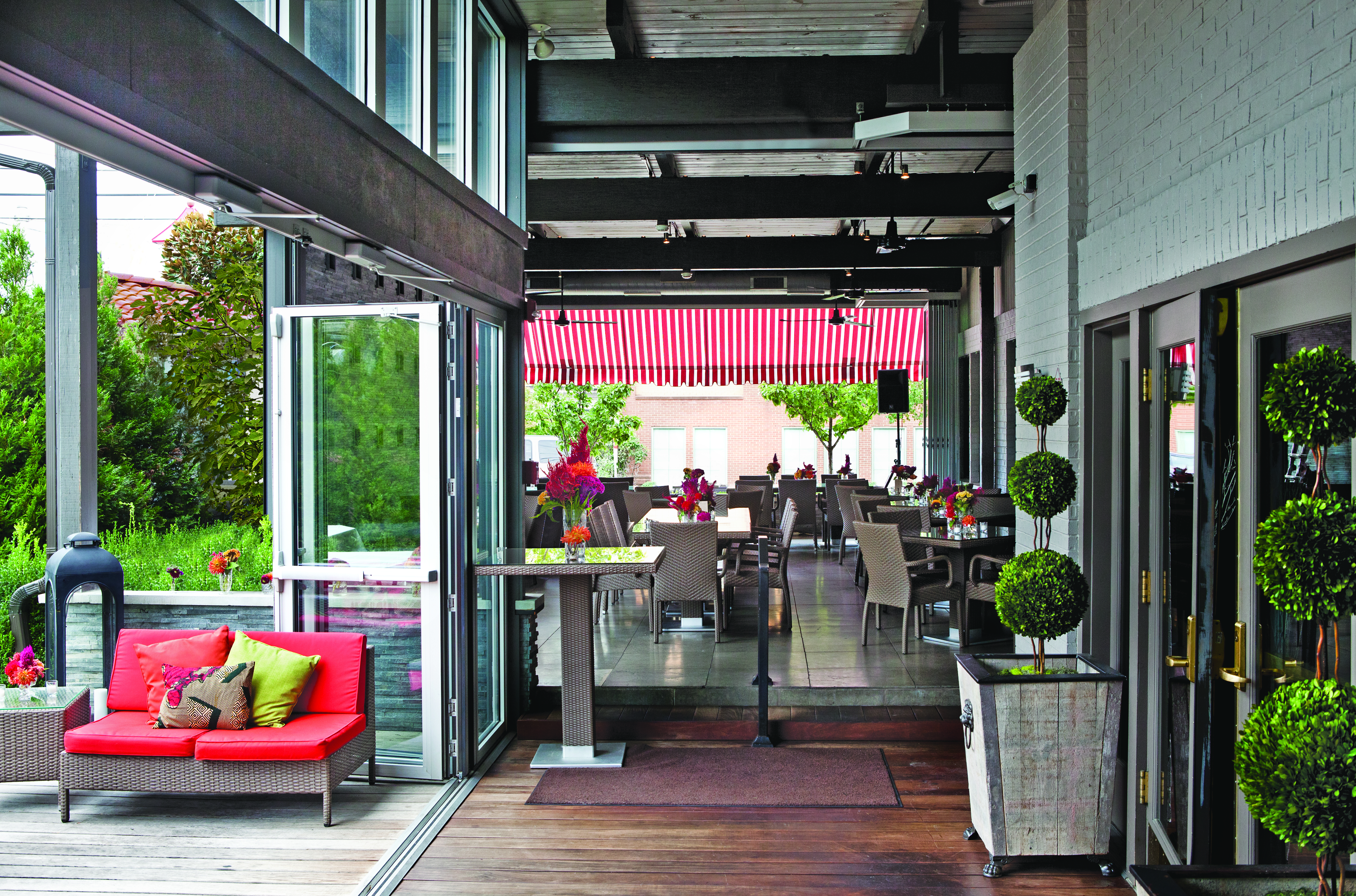 Treno Pizza Bar’s First Friday Party on the Patio & Pig Roast