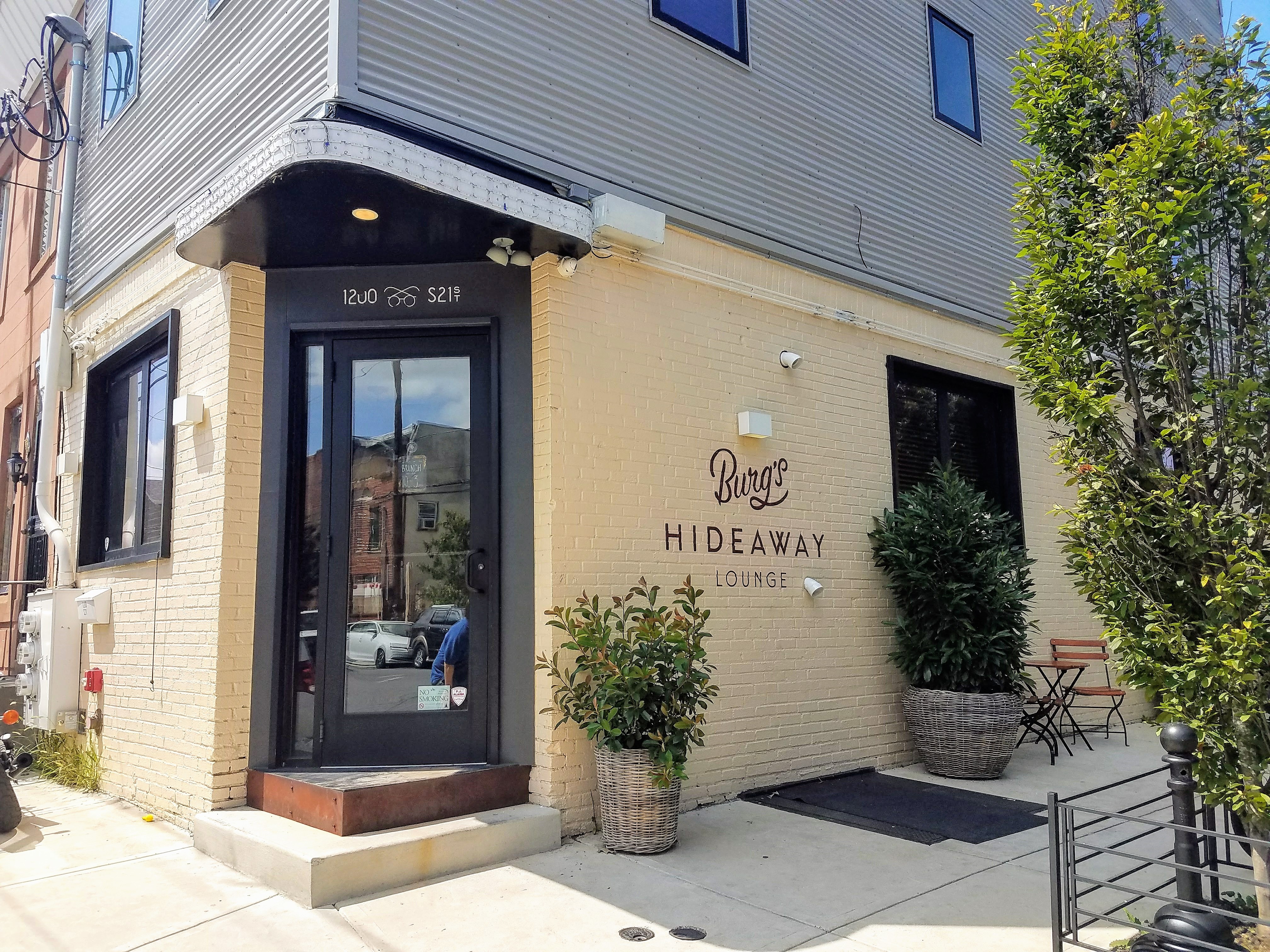 Burg’s Hideaway Lounge: An Unexpected Oasis in Point Breeze