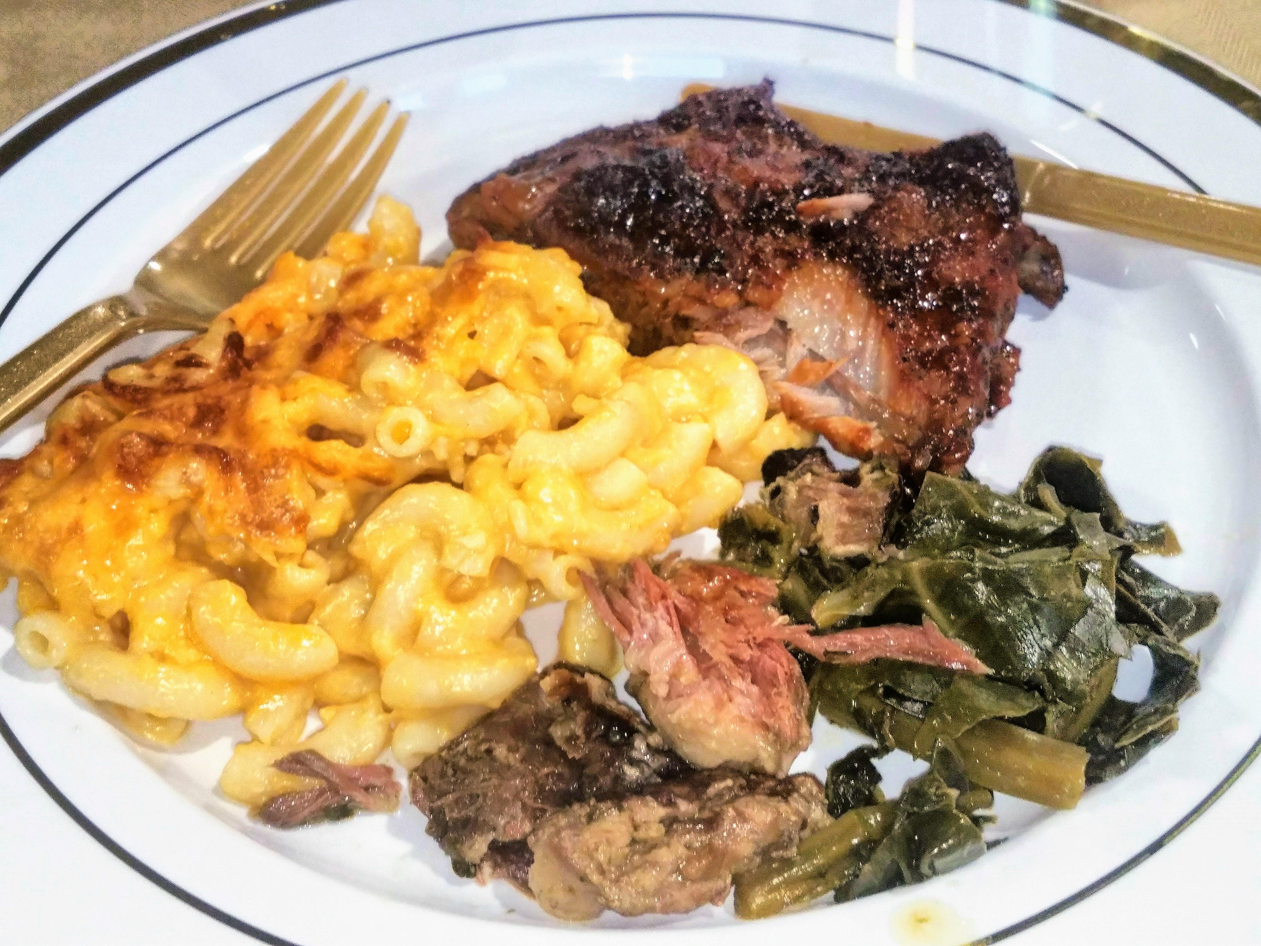 What’s Delicious at The Fresh Grocer of Monument Road