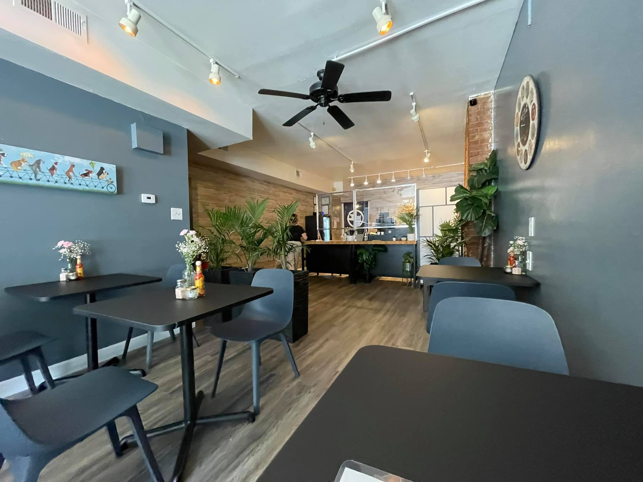 Taco & Ramen Opens on South Street