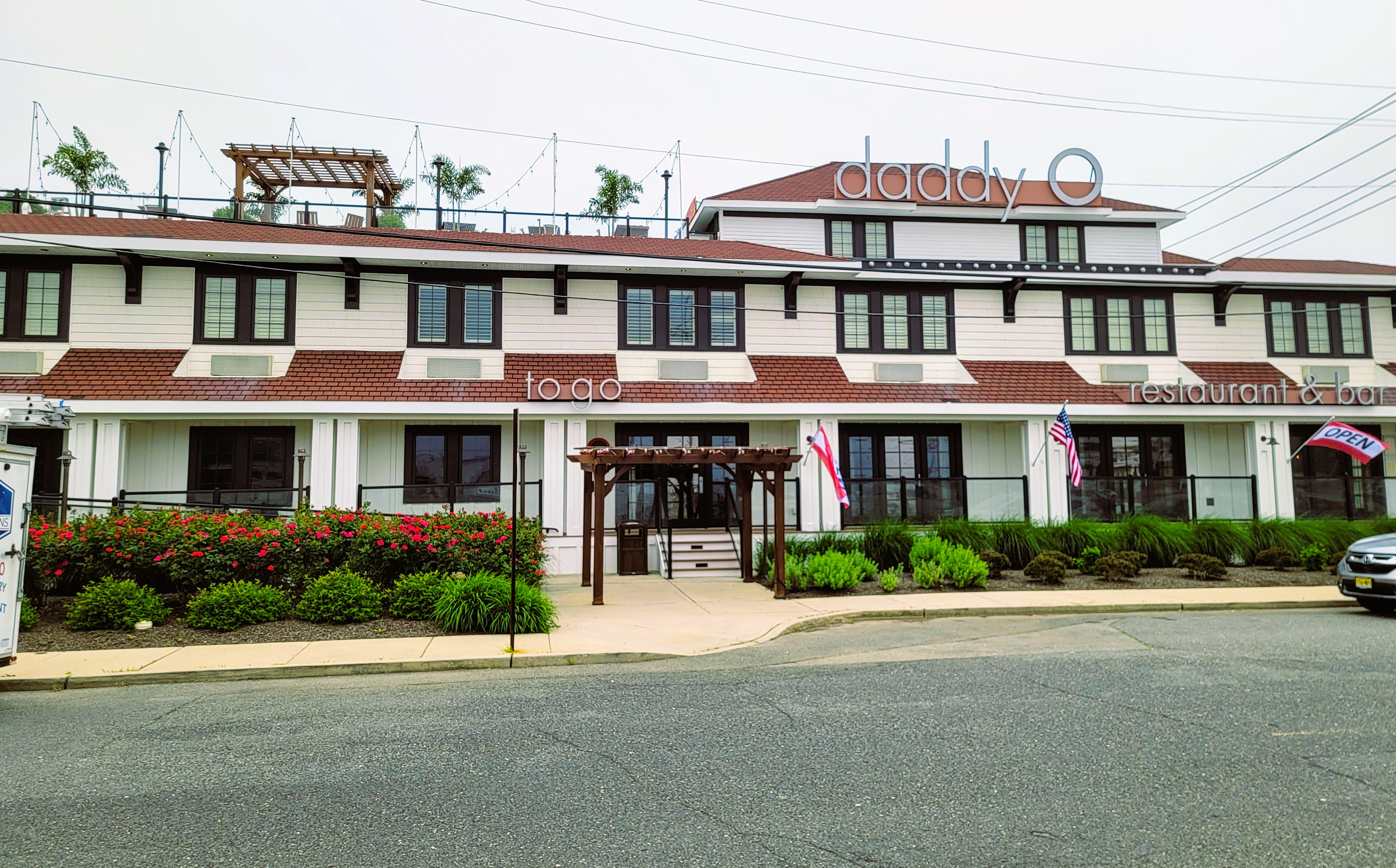 Down the Shore: Daddy O Hotel, Restaurant, and Bar on LBI