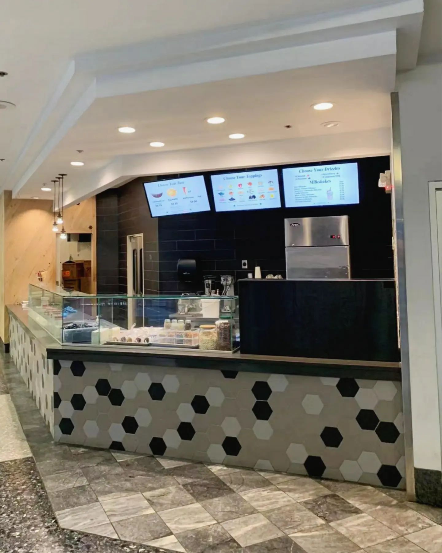 Arctic Scoop Opens in The Shops at Liberty Place