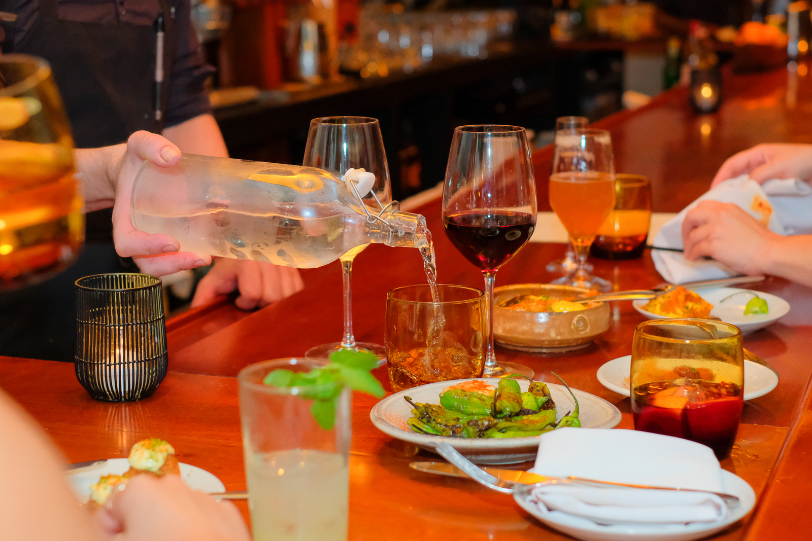 Oloroso Launches Happy Hour