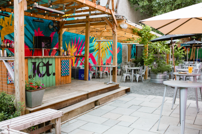 South Street’s Urban Oasis Returns: Jet Wine Garden is Open