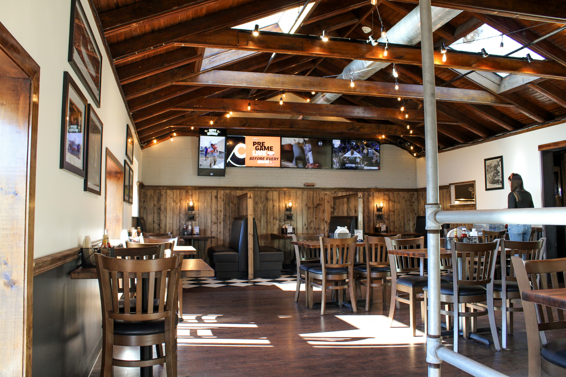 Off The Rail Reopens in Early February