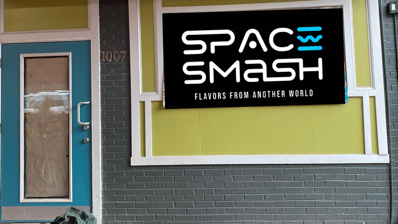 Space Smash Opening in the Italian Market